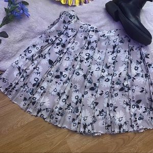 Banana republic pleat skirt